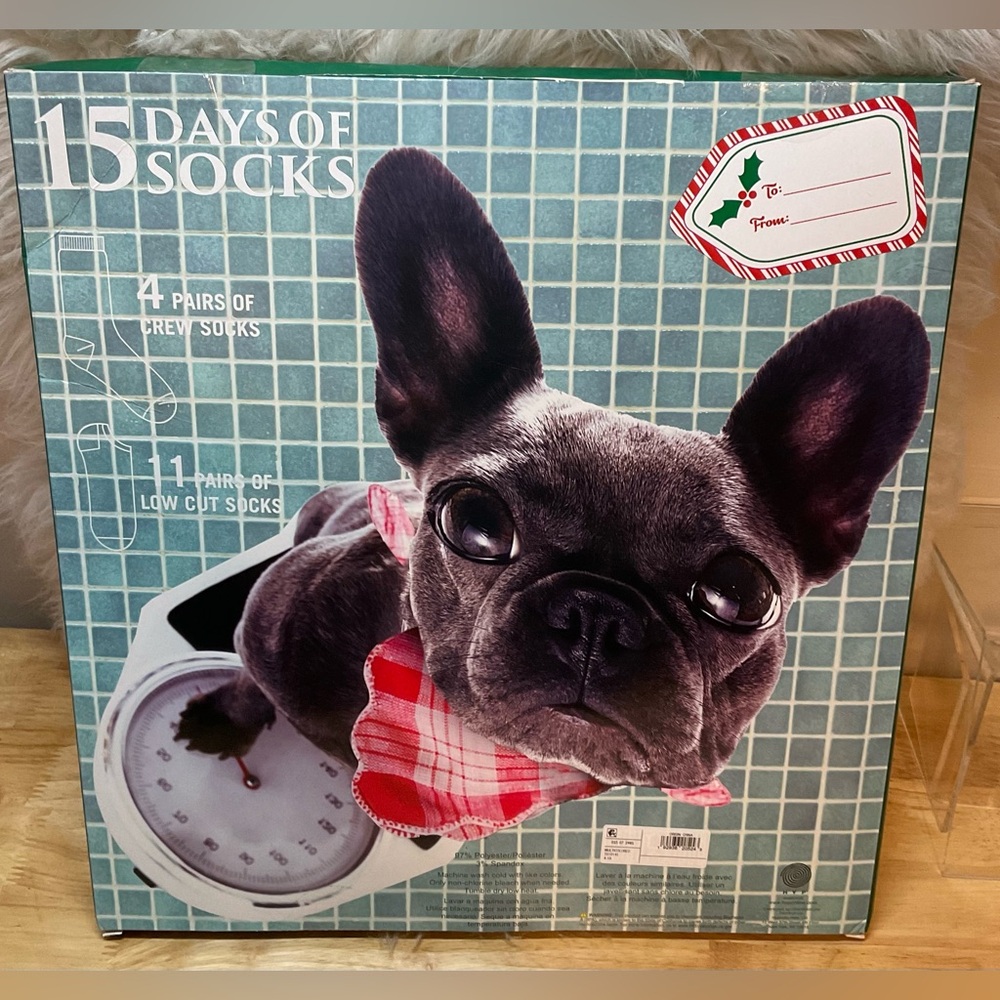 🎄“He Sees You When You're Eating” 15 Days of Dog Theme Socks AdventCalendar - Picture 2 of 11